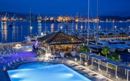 Bed And Boat Holiday Hotel Специя Екстериор снимка